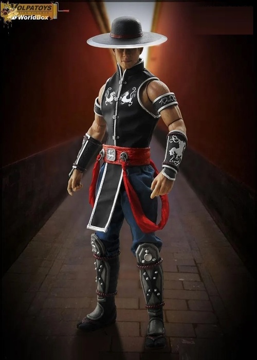 Mortal Kombat  Intérprete de Kung Lao fez chapéu de 'papelão' para  personagem