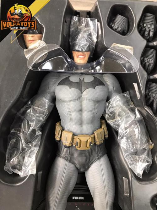 Batman Arkham City Vgm018 - Hot toys ⋆ BRUCE WANE